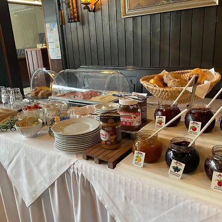 Szálloda Regina Ludwigshafen am Rhein